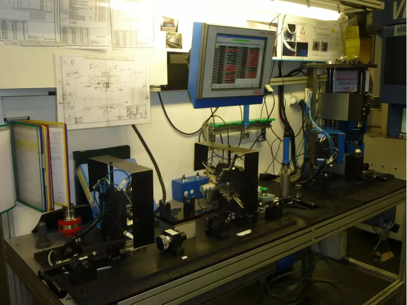 Mehrstellenmessgerät in der Produktion.webp